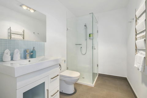 Sunset Bay Escape - Yamba Accommodation 11