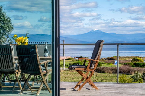 Sunset Bay Escape - Yamba Accommodation 28