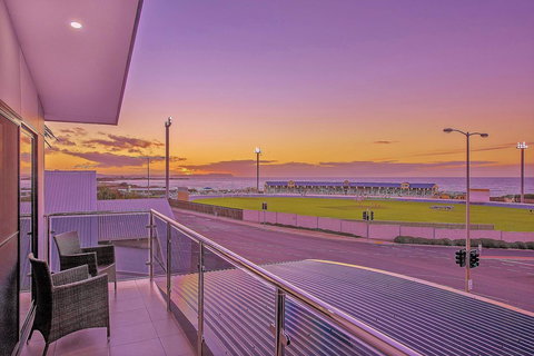 Burnie By The Bay Apartments - Yamba Accommodation 12