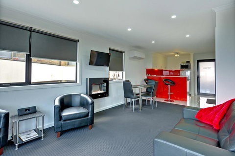 Burnie By The Bay Apartments - Yamba Accommodation 6