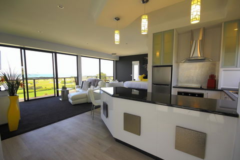 Horizon Deluxe Apartments - Yamba Accommodation 3