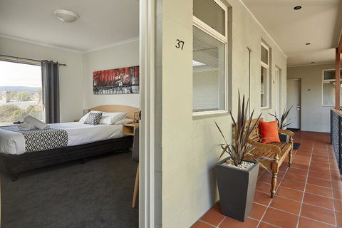Elphin Serviced Apartments - Yamba Accommodation 35
