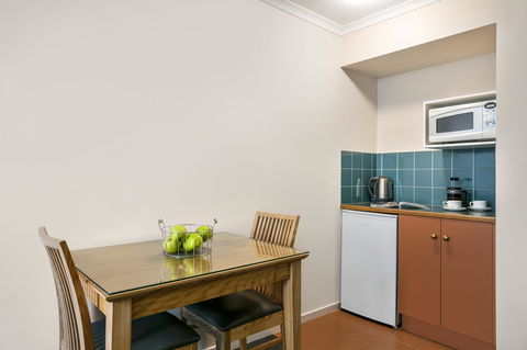 Hobart Waterfront Apartments - Yamba Accommodation 11
