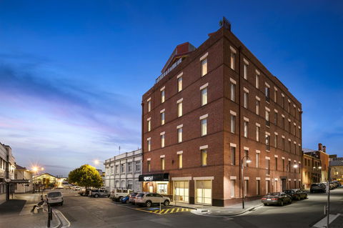 Hobart Waterfront Apartments - Yamba Accommodation 4