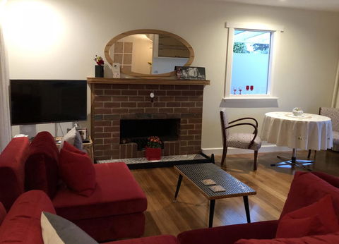 Richmond Bridge Accommodation â€œTwo The Bridgeâ€ - Yamba Accommodation 5