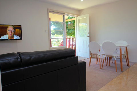 Richmond Coachmans Rest - Yamba Accommodation 20