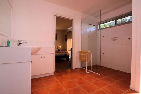 Suntrap Cove Bicheno - Yamba Accommodation 32