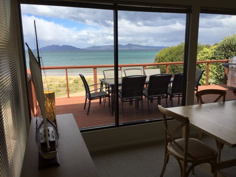 Swansea Beach House Oceanfront - Yamba Accommodation 8
