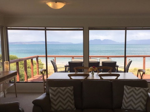 Swansea Beach House Oceanfront - Yamba Accommodation 15