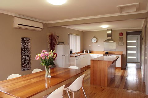 Pinestumps Holiday Home - Yamba Accommodation 0