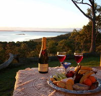 Island View Spa Cottage - Yamba Accommodation