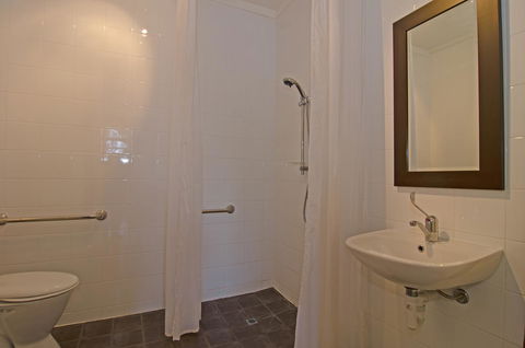 Cleburne Homestead - Yamba Accommodation 33