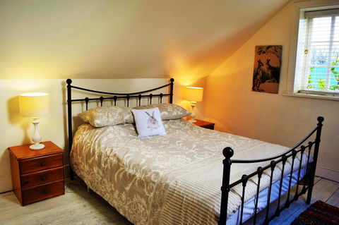 Cleburne Homestead - Yamba Accommodation 14