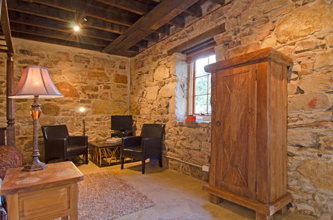 Cleburne Homestead - Yamba Accommodation 20