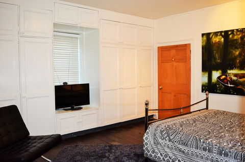 Cleburne Homestead - Yamba Accommodation 26