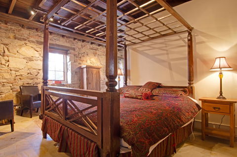 Cleburne Homestead - Yamba Accommodation 19