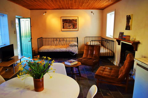 Cleburne Homestead - Yamba Accommodation 27