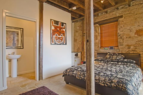 Cleburne Homestead - Yamba Accommodation 24