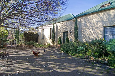 Cleburne Homestead - Yamba Accommodation 9