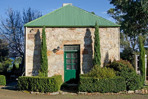 Cleburne Homestead - Yamba Accommodation 16