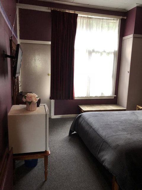 Mount Black Lodge - Yamba Accommodation 9