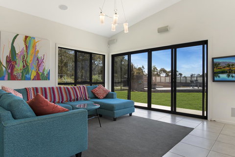 Blu-Sea 365 - Yamba Accommodation 13