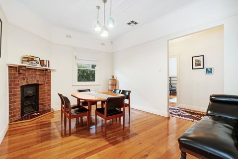 Newcastle Executive Homes - Cooks Hill Cottage - Yamba Accommodation 2