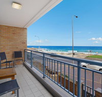Newcastle Short Stay Apartments - Sandbar Newcastle Beach - Yamba Accommodation