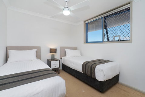 Newcastle Short Stay Apartments - Sandbar Newcastle Beach - Yamba Accommodation 2