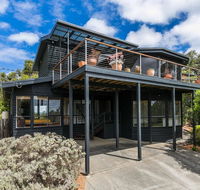 NICHE ON NOBLE - Ever Changing Vista - Yamba Accommodation