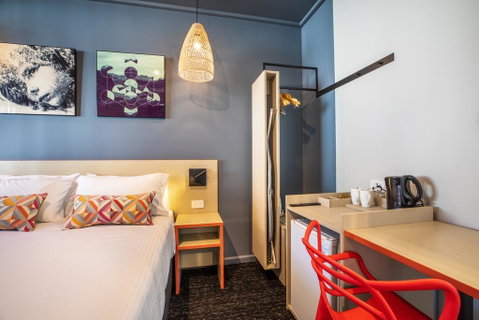 Nightcap At Monash Hotel - Yamba Accommodation 2