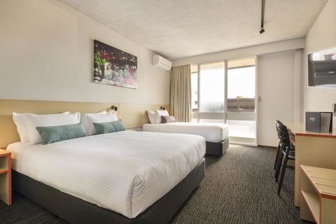 Nightcap At Waltzing Matilda Hotel - Yamba Accommodation 1