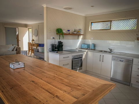 No. 10 Coffin Bay - Yamba Accommodation 2