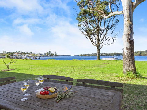 Noddys Riverside - Yamba Accommodation 0