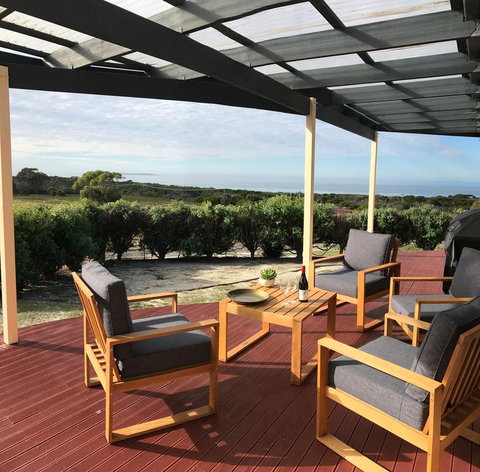 NOR'EAST Beaumaris - Yamba Accommodation 0