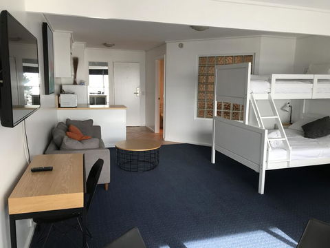 North Pier Hotel - Yamba Accommodation 2