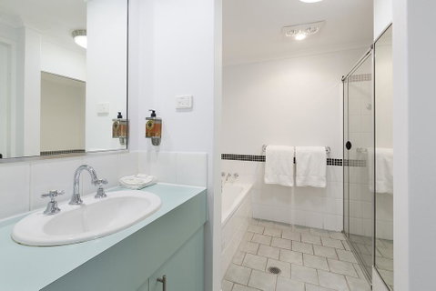 Nu Leaf Retreat - Yamba Accommodation 3