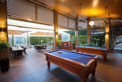 O'Shea's Royal Hotel - Yamba Accommodation 0