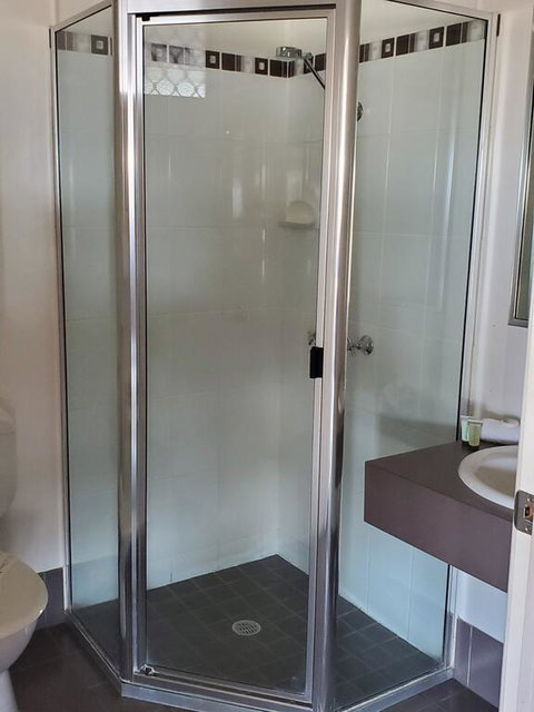 O'Sheas Windsor Hotel - Yamba Accommodation 3