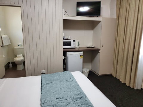 O'Sheas Windsor Hotel - Yamba Accommodation 2