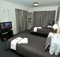 O'Sheas Windsor Hotel - Yamba Accommodation