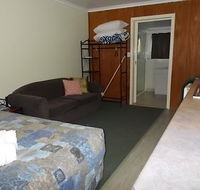 Oakridge Motel Tourist Park - Yamba Accommodation