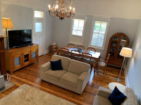 Oakwood Cottage - Yamba Accommodation 2