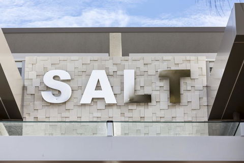 OCEAN BEACH RETREAT - SORRENTO - Yamba Accommodation 2