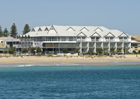 Ocean Centre Hotel - Yamba Accommodation 0