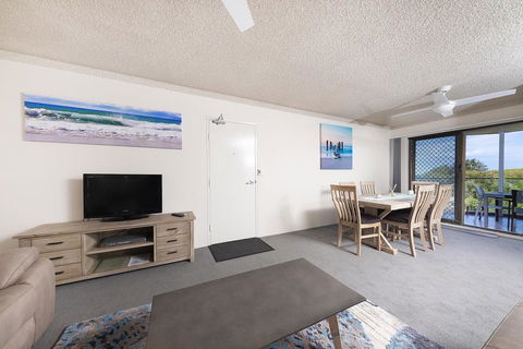 Ocean Crest 10 - Yamba Accommodation 3