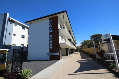 Ocean Spray Unit Eight - Yamba Accommodation 0