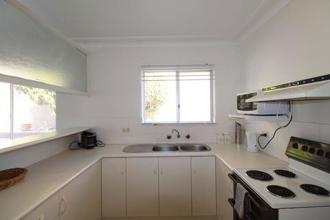 Ocean Views - Yamba Accommodation 3