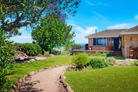 Ocean Willow - Yamba Accommodation 1