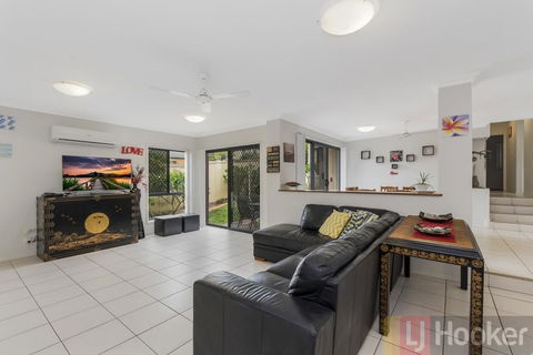 Oceania Beach Paradise - Yamba Accommodation 1
